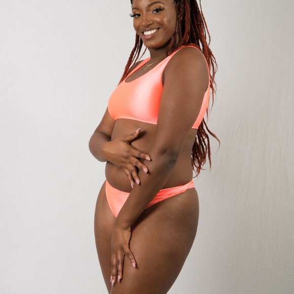 Pink bikini set - Picture 3 of 3